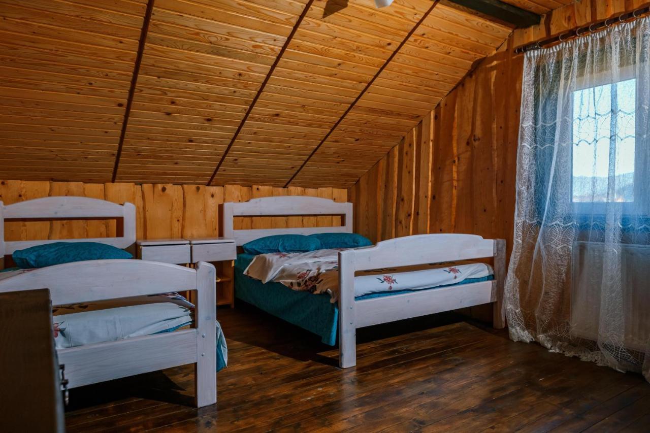 Садиба Дерев*Яна Хата Verkhovyna Exterior photo