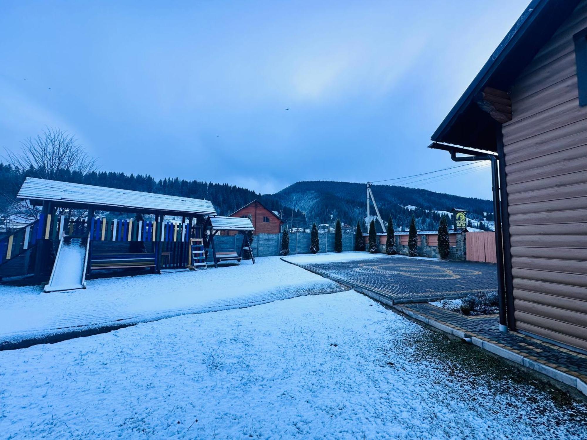 Садиба Дерев*Яна Хата Verkhovyna Exterior photo